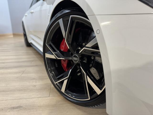 Audi RS6 Avant TFSI quattro Dynamic Plus Keramisch | 4WS | Softclose | Panorama | Laser | B&O | Stoel Ventilatie | Memory | Head UP | Design Pakket Rood