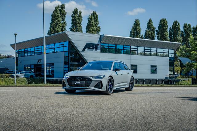Audi RS6 Avant 4.0 TFSI quattro performance | B&O Advanced 3D | Dynamic plus incl. keramische remmen | RS design pakket blauw plus | Alcantara hemel | blauw carbon interieur | DRC | | Assistentiepakket plus | Panoramadak