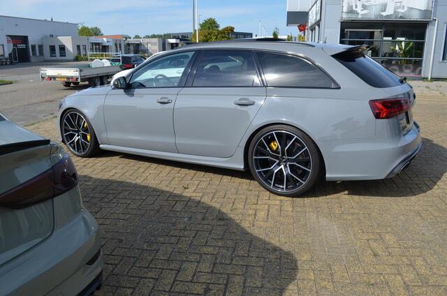 Audi RS6 4.0 TFSI 722PK Quattro / Nardo Grey / Carbon