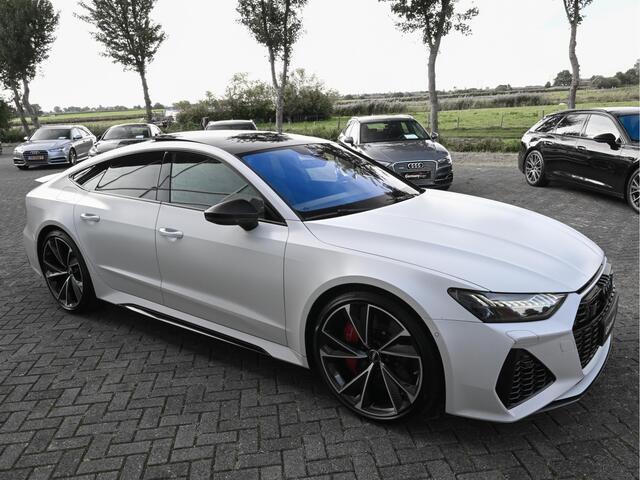 Audi RS7 Sportback 4.0TFSI 600pk Quattro Black optic Matt-Individual | Keramiek | B&O | Pano | 4W-best | Softclose | Carbon | Head-Up