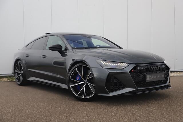 Audi RS7 4.0 TFSI RS 7 Sportback Quattro 600PK 1 Jaar Garantie 22 inch Ceramic B&O High End Alcantara Hemel Dynamic Plus Pack 4-wiel Sturing Softclose Stoelverkoeling Panoramadak Laser LED HUD 360 Camera Full Options! Nieuwstaat!
