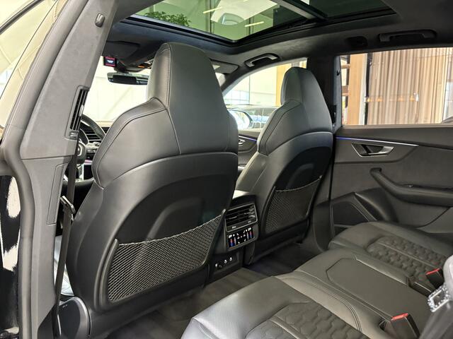 Audi RSQ8 4.0 TFSI quattro | Dynamic+ | Massage | Tour | City | HUD | Trekhaak | Panorama | Softclose | Essentials