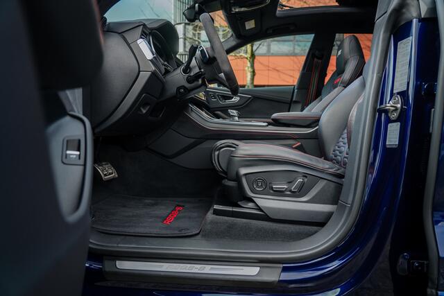 Audi RSQ8 ABT RSQ8-S 700 | ABT HR23 Glossy Black | Dynamic plus | carbon exterieur | Designo Mystic blauw (Audi Exclusive) | Keramische remmen | Panorama dak | alcantara hemel | RS design pakket ro Assistentie pakket plus | Uitgebreid leder pakket | Head-up | Massa