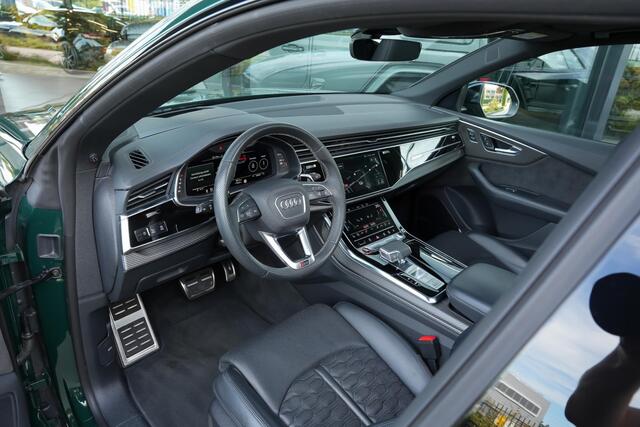 Audi RSQ8 4.0 600pk TFSI quattro |panoramadak|B&O|head up|memory|360 camera|achteras besturing|elek. trekhaak|stoel ventilatie & verwarming|carbon interieur|Apple Carplay|23" lichtmetalen wielen|