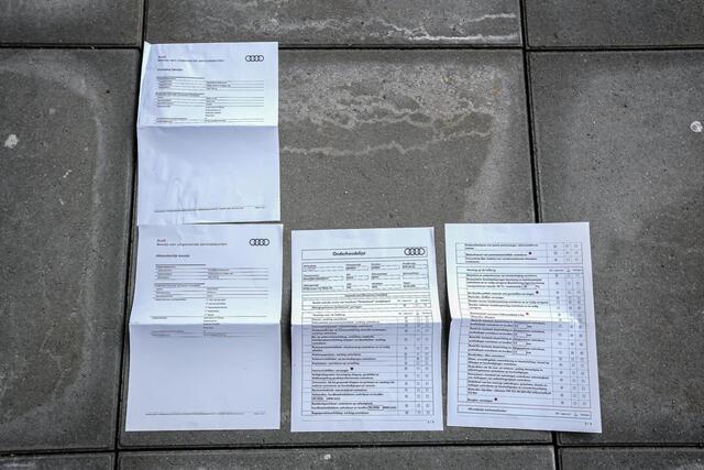 Audi RSQ8 4.0 600pk TFSI quattro |panoramadak|B&O|head up|memory|360 camera|achteras besturing|elek. trekhaak|stoel ventilatie & verwarming|carbon interieur|Apple Carplay|23" lichtmetalen wielen|