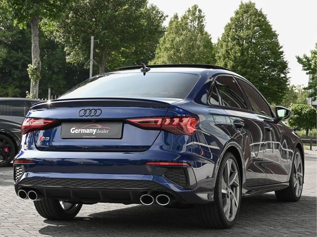 Audi S3 Limousine 310PK 2.0TFSI Quattro Pano HUD Matrix B&O Massage Alcantara Sfeerverlichting