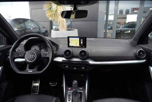 Audi SQ2 2.0 TFSI 300pk Panoramadak/Navigatie/Stoelverwarming