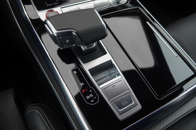 Audi SQ8 4.0Tfsi 507Pk Aut. | Quattro | S-Line | Spoiler pakket | Head Up Display | 360° Camera | Luchtvering | Panoramadak | 23'' WheelForce