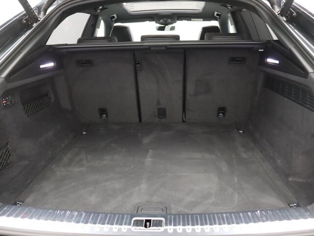 Audi SQ8 4.0 TFSI quattro Advanced onderstel, Standkachel, Panoramadak, Trekhaak, Massage, Ventilatie, HD Matrix Laser, Head-Up Display, Area View, Nachtzicht, 23" Lichhtmetalen velgen