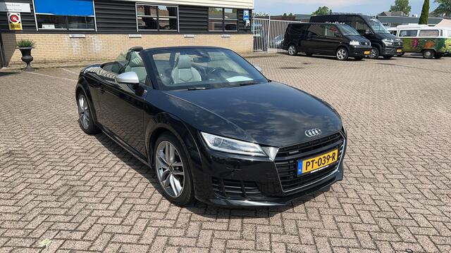 Audi TT Roadster 2.0 TFSI quattro Pro Line + S-tronic automaat 300pk quattro uitvoering. Alcantara bekleding, virtual cockpit