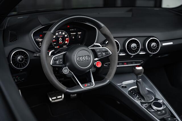 Audi TT RS 2.5 TFSI Roadster Quattro | Black Edition | B&O | Elektr. stoelen | Camera