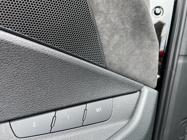 Audi e-tron 55 Quattro 95 kWh S-line -full options-