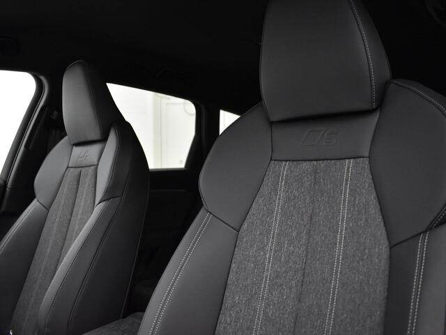 Audi e-tron Q6 Launch edition e-tron 252 PK · Tech plus · Privacy glas