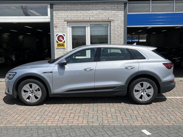 Audi e-tron 55 quattro edition 95 kWh / AUTOMAAT/ DIGITAL DASH/ CRUISE/ KEYLESS/ LUCHTVERING/ RIJ-MODI/ NAVI/ CLIMA/ DAB/ PARK. SENSOREN/ MATRIX/ BLUETOOTH