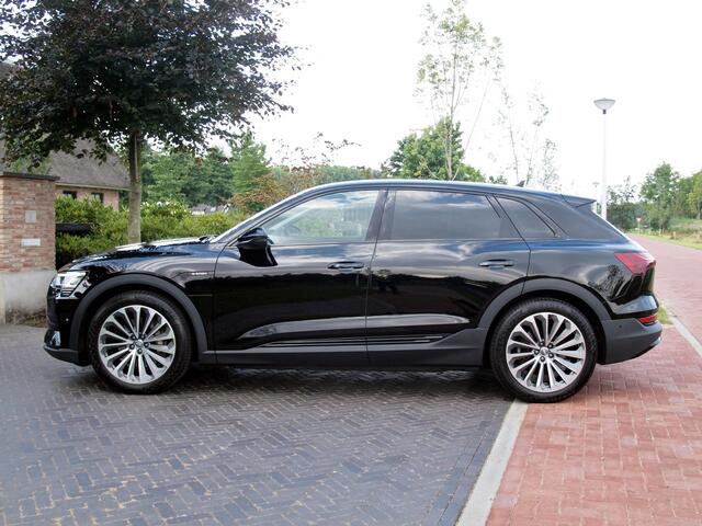 Audi e-tron 55 quattro edition 95 kWh | Cruise Control | Parkeersensoren | DAB | NL-Auto |