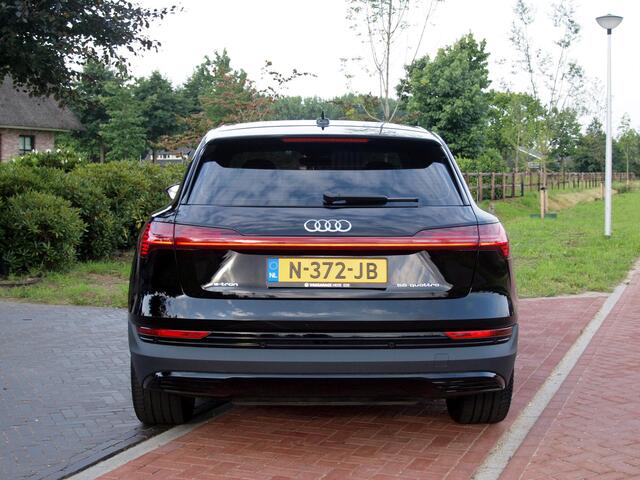 Audi e-tron 55 quattro edition 95 kWh | Cruise Control | Parkeersensoren | DAB | NL-Auto |