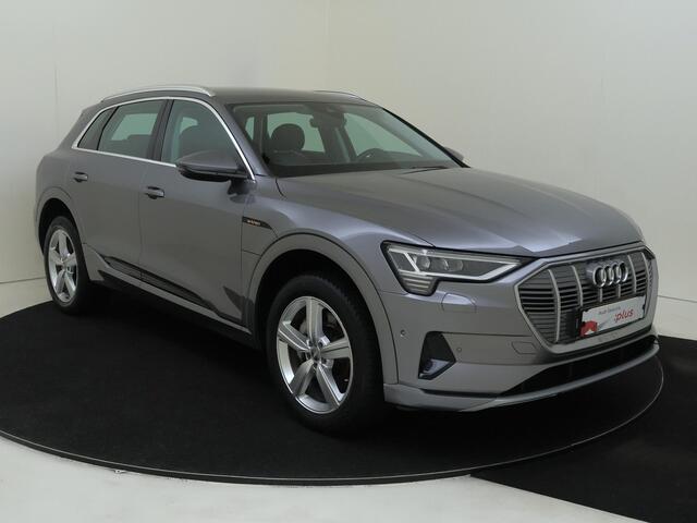 Audi e-tron e-tron 50 quattro Launch edition 71 kWh | Luchtvering | Navigatie Plus | Lederen bekleding | Elektrisch verstelbare voorstoelen | Parkeersensoren | Cruise control |