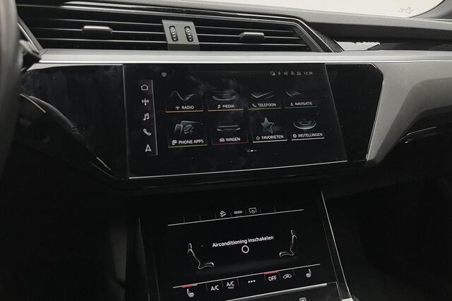 Audi e-tron 50 quattro Black edition | Blackpack | Panoramadak | 1e eigenaar |