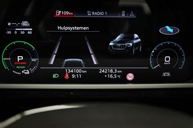 Audi e-tron e-tron 50 quattro Launch edition plus 71 kWh | PANORAMADAK | LEDER