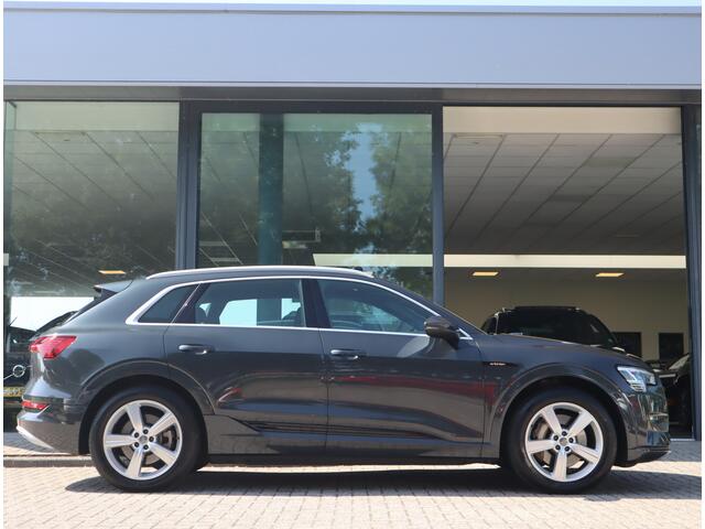 Audi e-tron 50 quattro Business edition Plus 71 kWh / Panoramadak / Sportstoelen