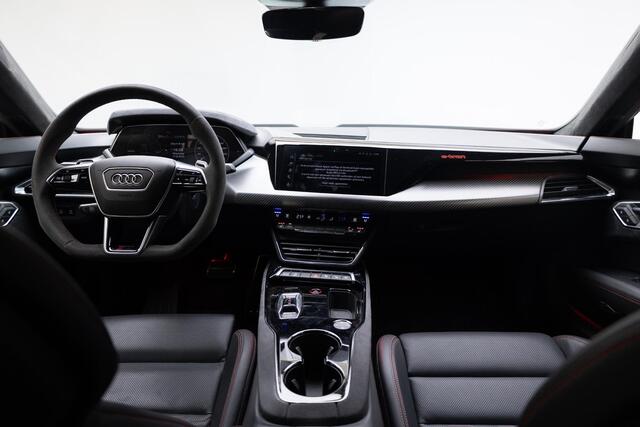 Audi e-tron GT RS 93 kWh | Dynamic pakket plus | Designpakket rood | Carbon | Clanck | Vossen | Assistentiepakket 'Plus' |