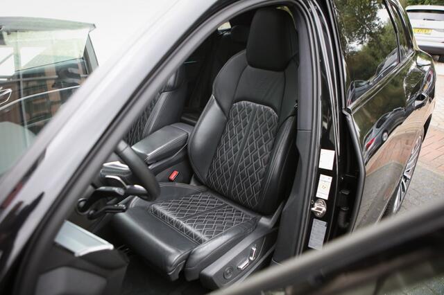 Audi e-tron e-tron 55 | Pano | B&O | Schaalstoelen |