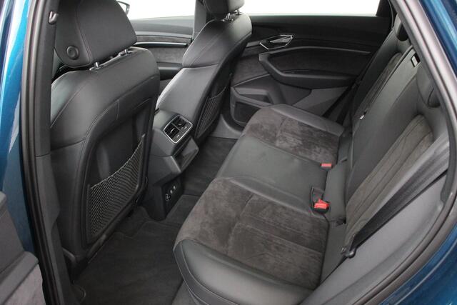 Audi e-tron e-tron 55 quattro | Navigatie | Climate Control | Alacantara | Camera | Electrisch bedienbare achterklep | Led | Cruise Control Adaptive |