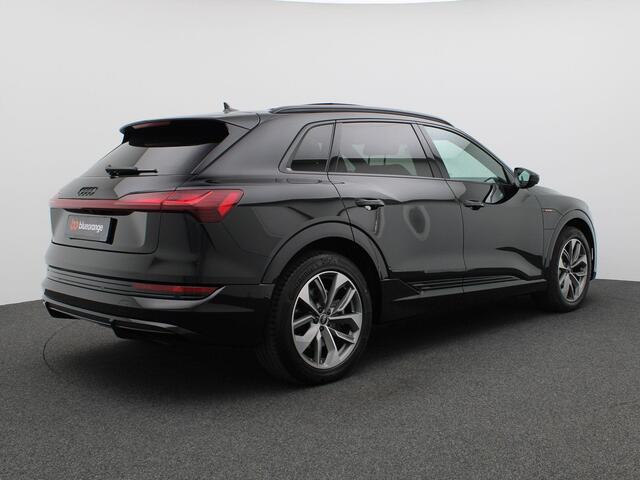 Audi e-tron 55 quattro S edition 95 kWh 408PK Aut. SOH 92,25%, Pano-Schuifdak, Memorystoel, Luchtvering, Alarm, Stoelverwarming, 20" LM Velgen, Adaptieve Cruise Control