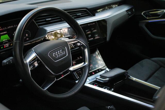 Audi e-tron e-tron 55 quattro advanced Pro Line Plus 95 kWh | Pano | Memory | Luchtvering | Klasse 3 alarm