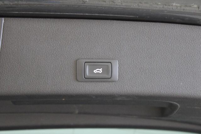 Audi e-tron 55 quattro edition 95 kWh - LED - Luchtvering