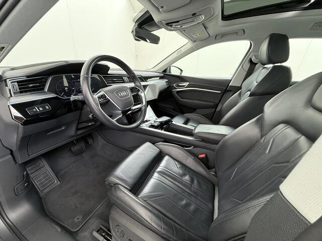 Audi e-tron 50 Quattro 313pk SOH 92% Leer Pano-dak Bang&Olufsen®-Hifi Memory Adaptieve Cruise Control Stoelverwarming DAB Elek.verst.Stoelen Led Elek.Achterklep Business Edition Plus 71kWh 1e Eigenaar Origineel Nederlandse Auto Nieuwprijs ¤75.963,-