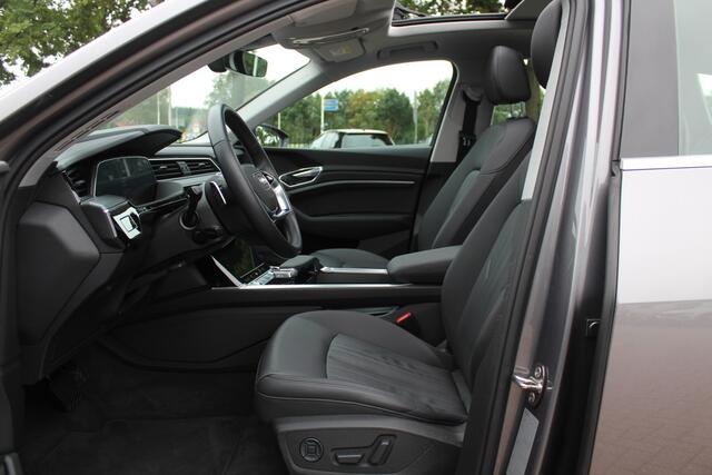 Audi e-tron e-tron 50 quattro Launch edition plus 71 kWh / Panoramadak / Luchtvering / ACC / Virtual Cockpit / 20'' / Navigatie / Leder