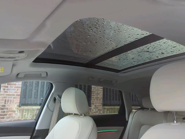 Audi e-tron 55 quattro Business edition Plus 95 kWh NL AUTO | CAMERA | PANO |