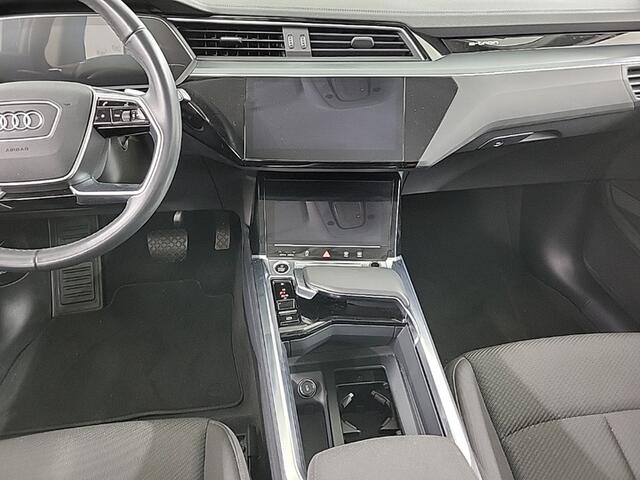 Audi e-tron Sportback 55 quattro Business edition 95 kWh 2e-Eig. & Dealer-Onderh. BOVAG-Garantie. NL-Auto.