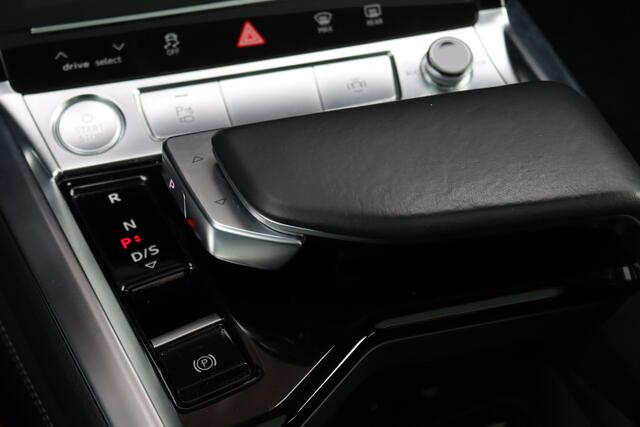 Audi e-tron Sportback 50 quattro S edition 71 kWh | Luchtvering | Panoramadak | Adaptieve Cruise Control | Camera | Memory | Matrix-LED | Stoelverwarming | Keyless Entry | Audi Sound System |