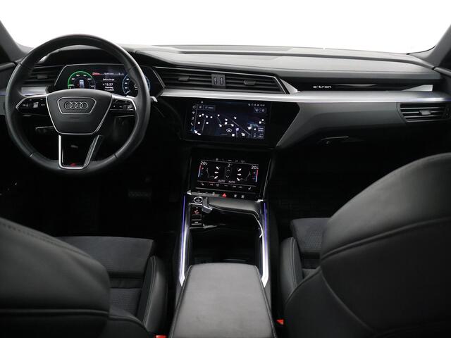 Audi e-tron Sportback 55 quattro S edition 95 kWh | SOH 95% | Ele. verstelbare stoelen + Geheugen | Panoramadak | Luchtvering | Adaptieve Cruise Control | Camera | Standkachel | NL Auto | Incl. Audi eCare 12-2028 | Sportstoelen |