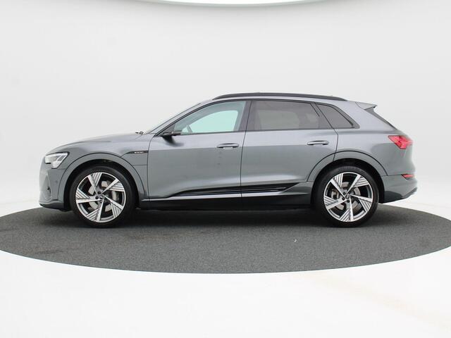 Audi e-tron 55 quattro S-Line 95 kWh 408 Pk | Panoramadak | Adaptive Cruise | Keyless | Camera | Stoelverwarming | Carplay | Navigatie | Head Up | 22 inch | 87.298 Km!!