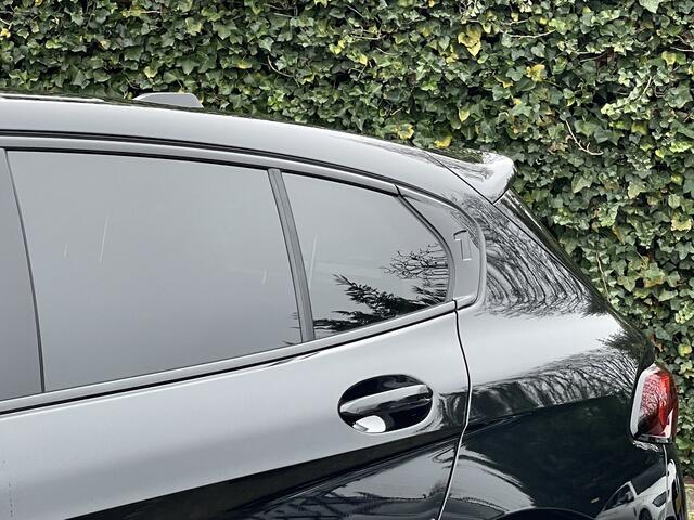 BMW 1-SERIE 5-deurs 120 | M-Sport Pro | Panorama | Harman/Kardon | Stuur + Stoelverw. | 19''