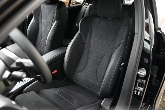 BMW 1-SERIE 120 M Sport Automaat / Sportstoelen / M Adaptief onderstel / Parking Assistant / Harman-Kardon / Stuurverwarming