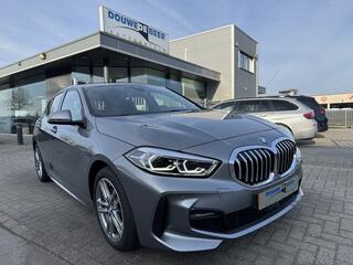 bmw-1-serie-118i-m-sport-live-cockp