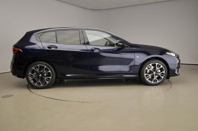 BMW 1-SERIE 5-deurs 120 | M Sport Design | Premium Pack