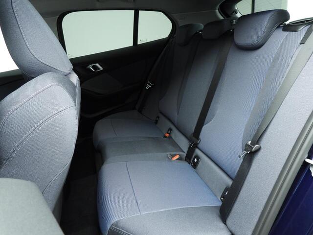 BMW 1-SERIE 5-deurs 120 | M Sport Design | Premium Pack