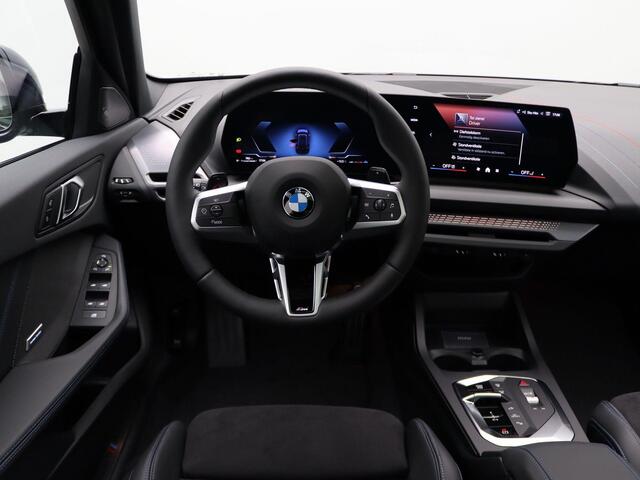 BMW 1-SERIE 120 M Sportpakket Pro | Premium Pack | Stuurwielrand Verwarmd | M Adaptief onderstel | Panoramadak | Driving Assistant | Harman Kardon | 19''