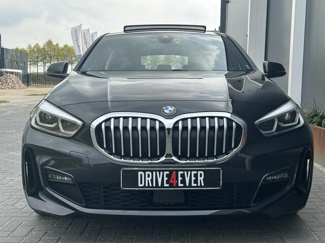 BMW 1-SERIE 118i M PACK 2022 FULL PANO NAVI CAMERA CLIMATE CR CONTROL SPORTV
