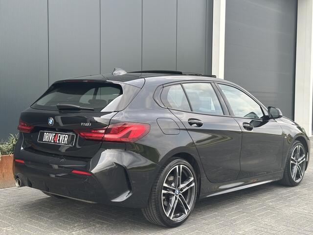 BMW 1-SERIE 118i M PACK 2022 FULL PANO NAVI CAMERA CLIMATE CR CONTROL SPORTV