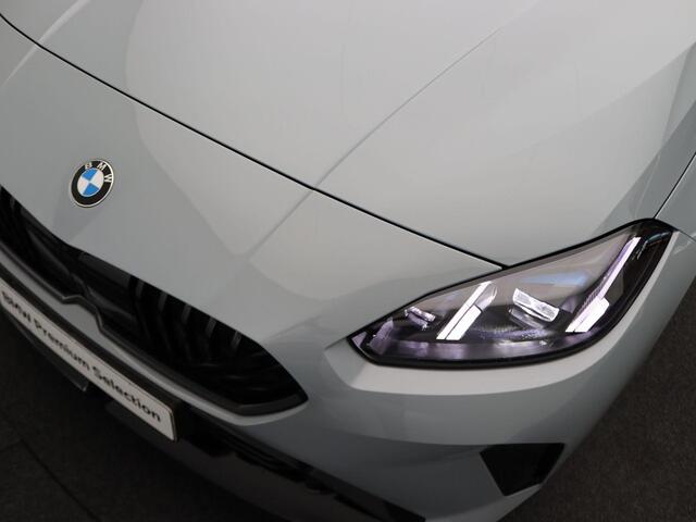 BMW 1-SERIE 120 M Sportpakket Pro | Premium Pack | Stuurwielrand Verwarmd | M Adaptief onderstel | Panoramadak | Driving Assistant | Harman Kardon | 19''
