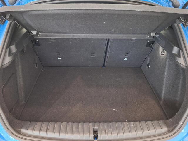 BMW 1-SERIE 118i Executive Edition | M Sport | Keyless | Stoelverwarming | Achteruitrijcamera | Apple Carplay/Android Auto | 1e eigenaar!