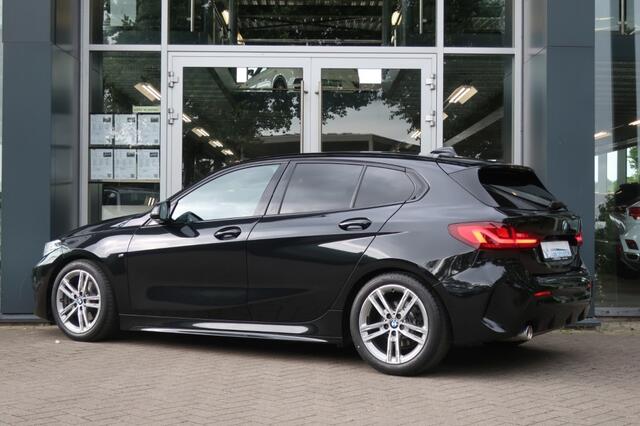 BMW 1-SERIE 118I M-SPORT, LED Verlichting, Navi, Clima, etc.