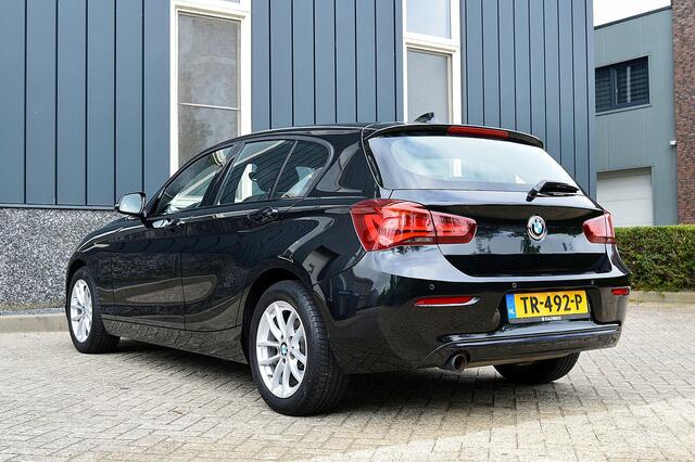 BMW 1-SERIE 118i Sport-Line Rijklaarprijs-Garantie Navigatie Led Sport Interieur Airco