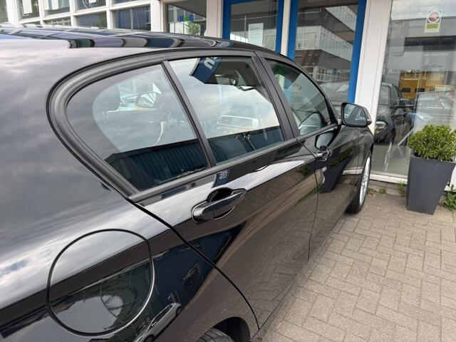 BMW 1-SERIE 118i Corporate Lease I Automaat I Navigatie I Dealer onderhouden